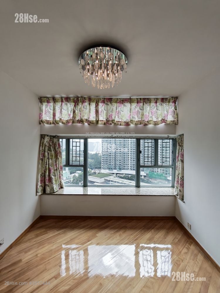 Tung Chung Crescent Rental 2 Bedrooms , 1 Bathroom 521 ft²