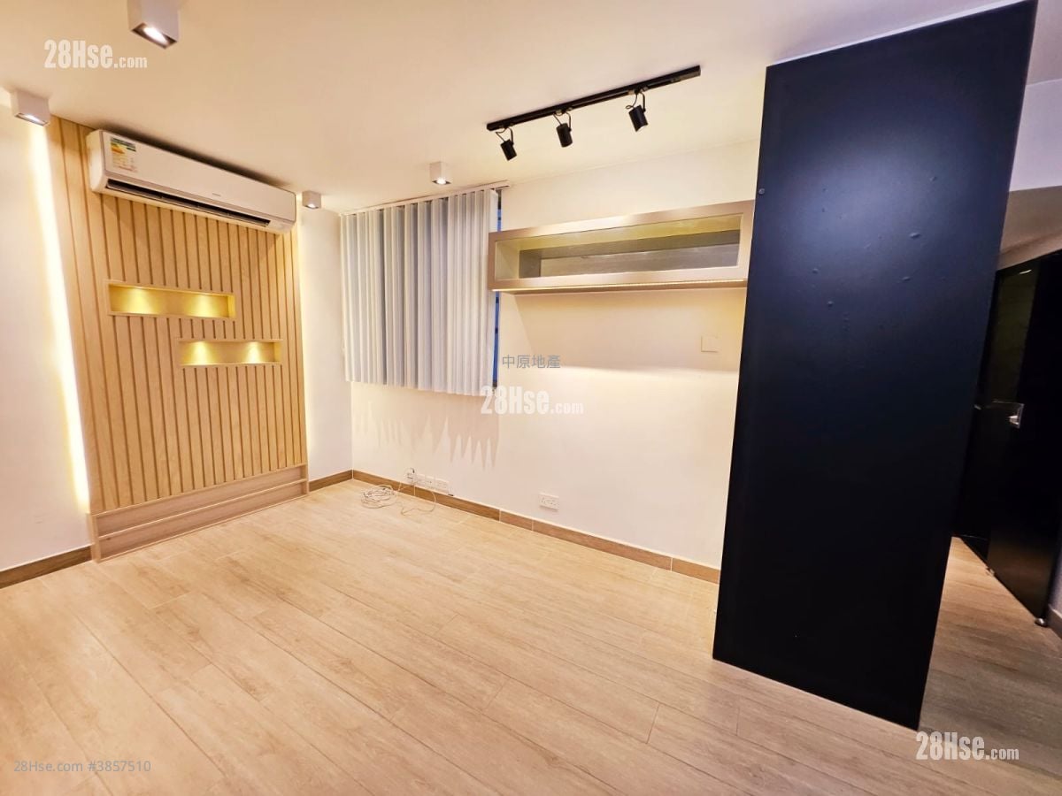 On Ning Garden Sell 2 Bedrooms , 1 Bathroom 431 ft²