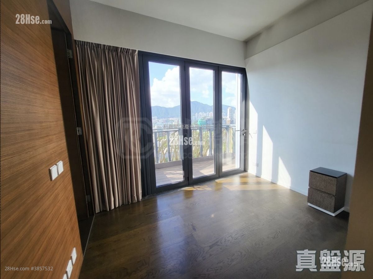 Dunbar Place 售盤 4 房 , 3 浴室 2,032 平方呎