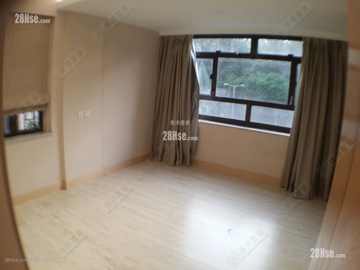 Cambridge Mansion Sell 3 Bedrooms 1,206 ft²