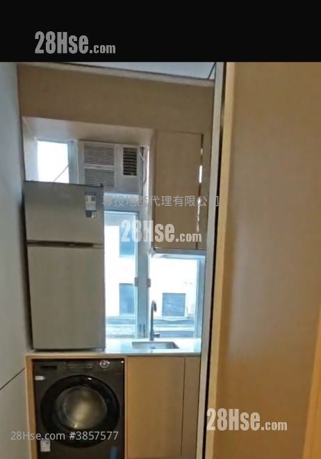 單幢樓房 租盤 1 浴室 120 平方呎