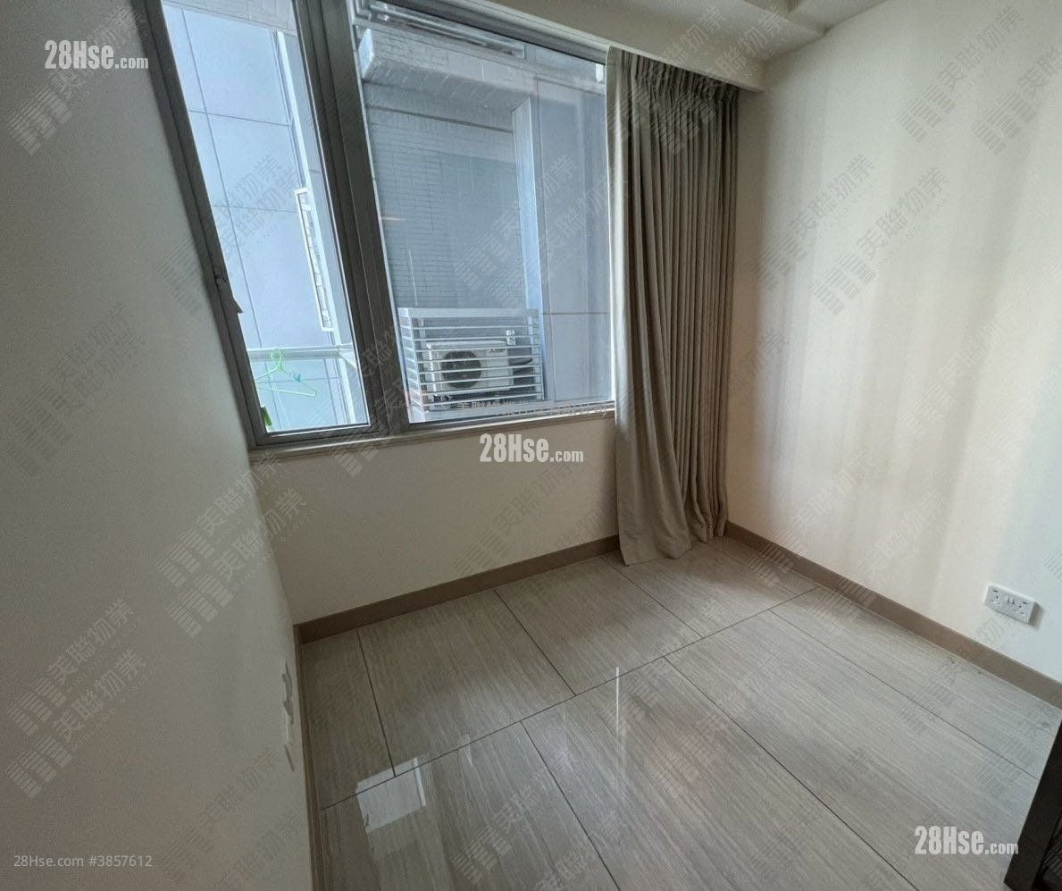 Cullinan West Sell 1 Bedroom , 1 Bathroom 363 ft²