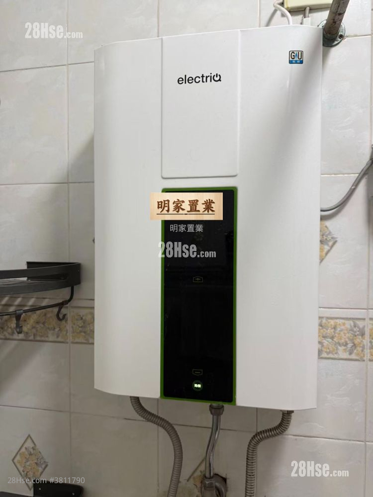 Mongkok Plaza Sell 2 Bedrooms , 1 Bathroom 333 ft²