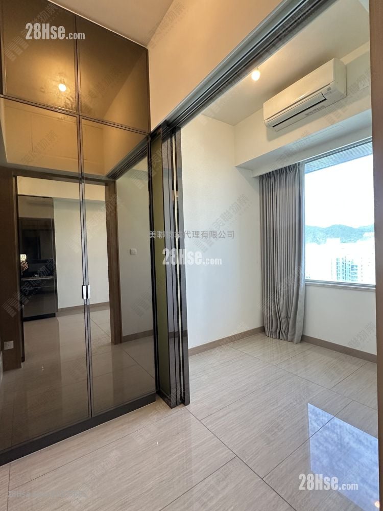 Cullinan West Sell 1 Bedroom 350 ft²