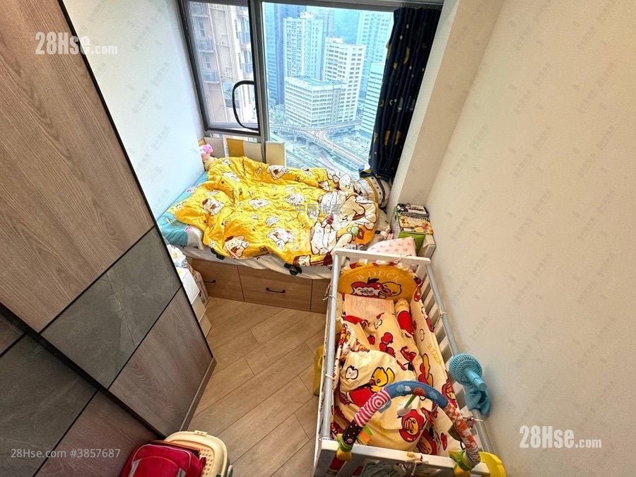 Century Gateway Sell 2 Bedrooms 485 ft²