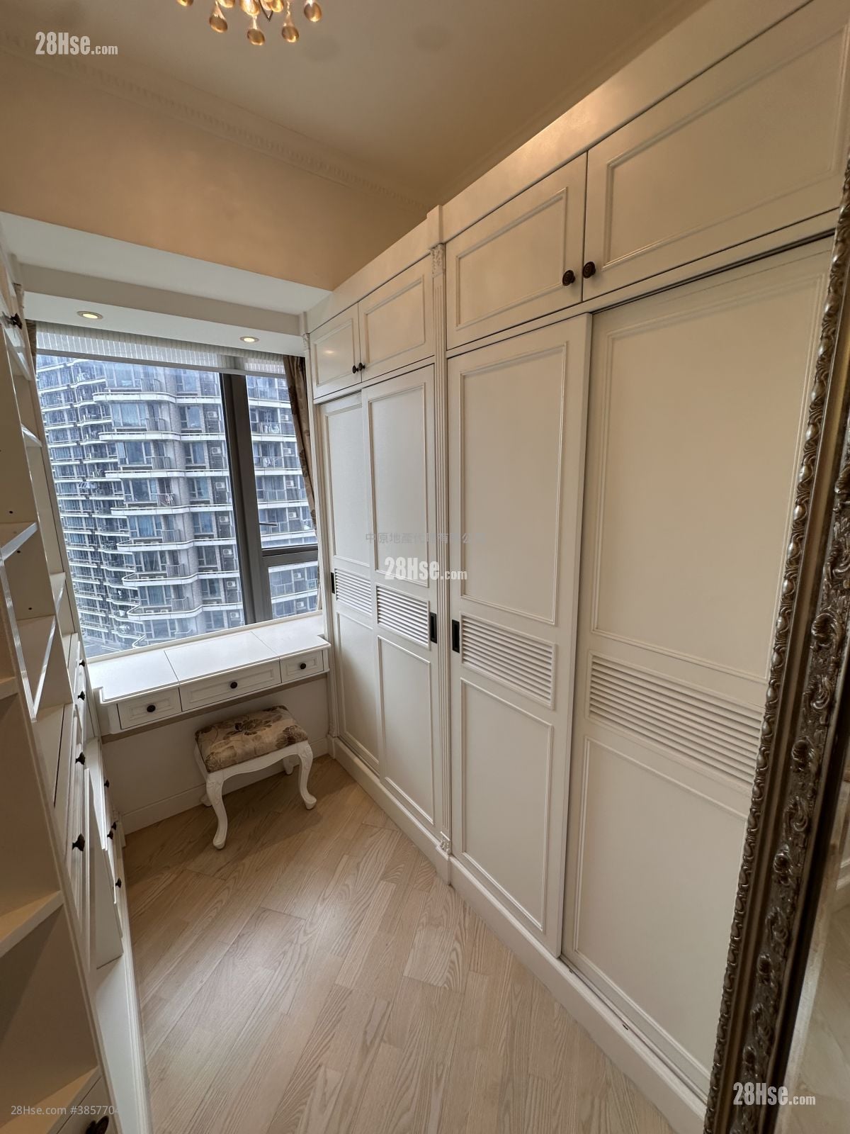 Grand Austin Rental 4 Bedrooms , 3 Bathrooms 1,127 ft²