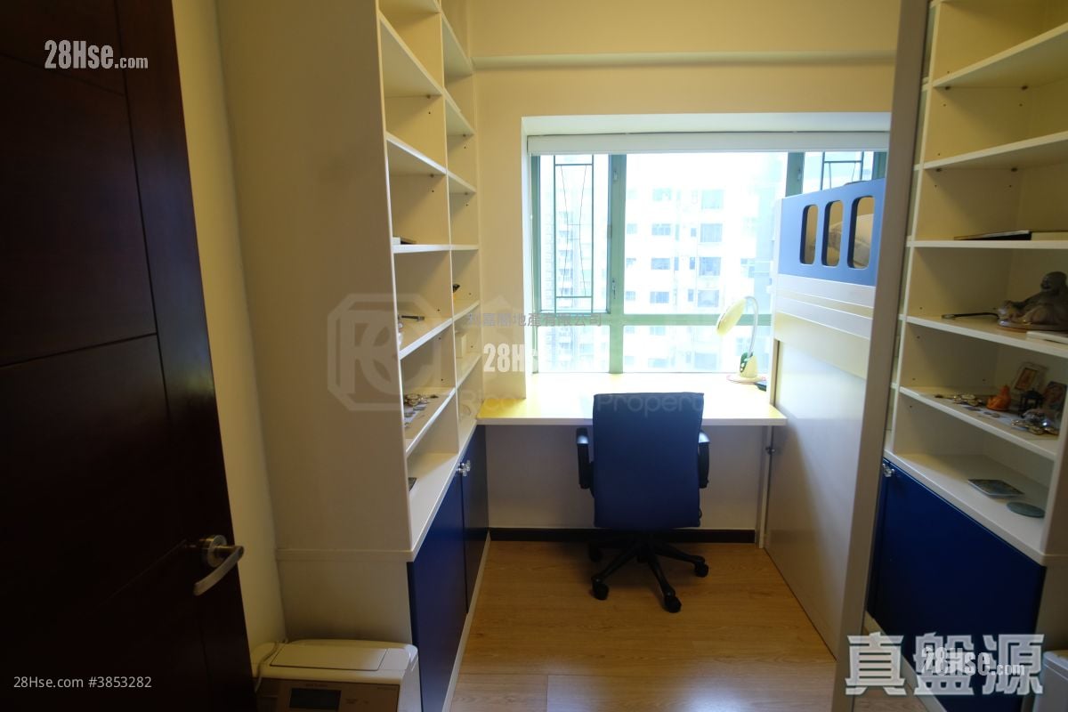 Goldwin Heights Sell 3 Bedrooms , 1 Bathroom 802 ft²