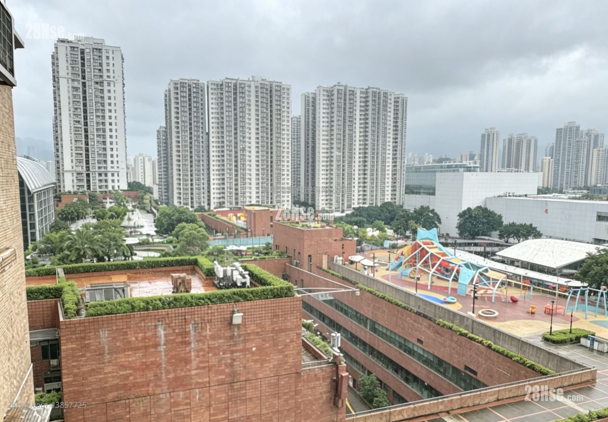 Wai Wah Centre Sell 2 Bedrooms 358 ft²