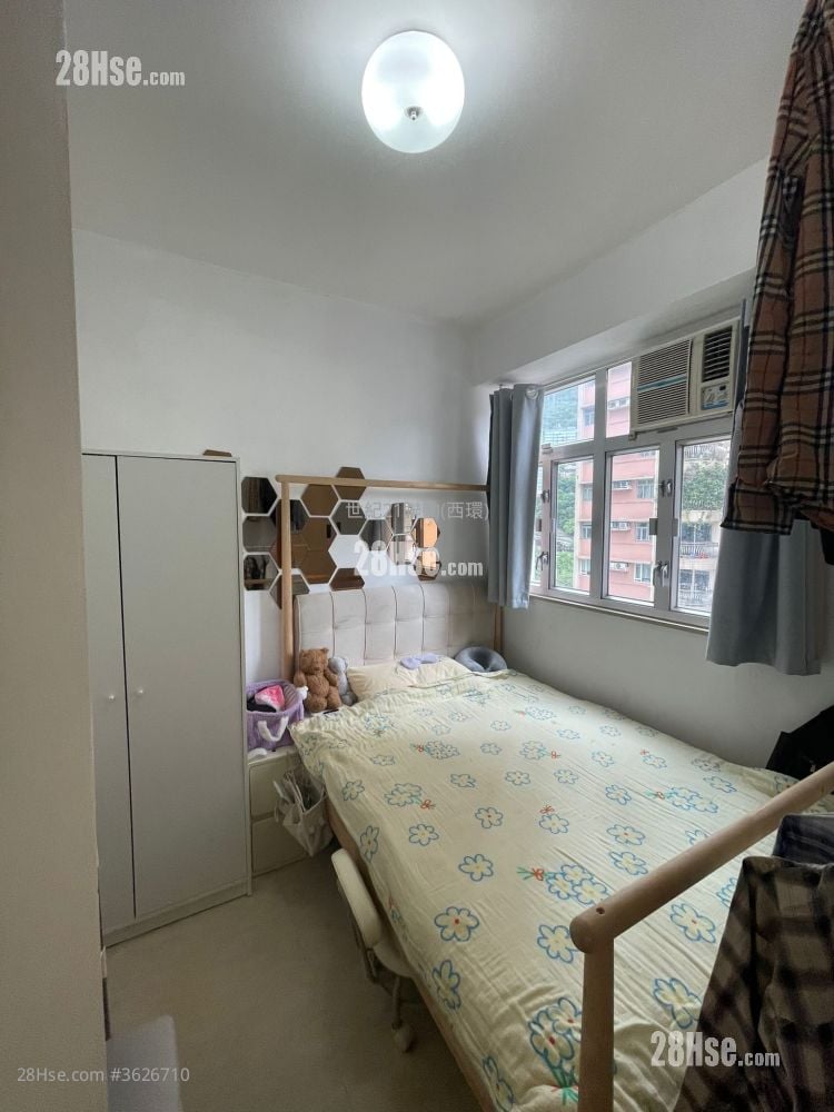 Po Lam Court Sell 2 Bedrooms , 1 Bathroom 460 ft²