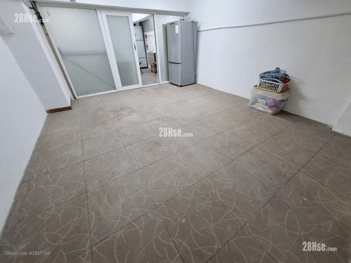 M/F, No.174 Shanghai Street Rental Studio , 1 Toilet 500 ft²