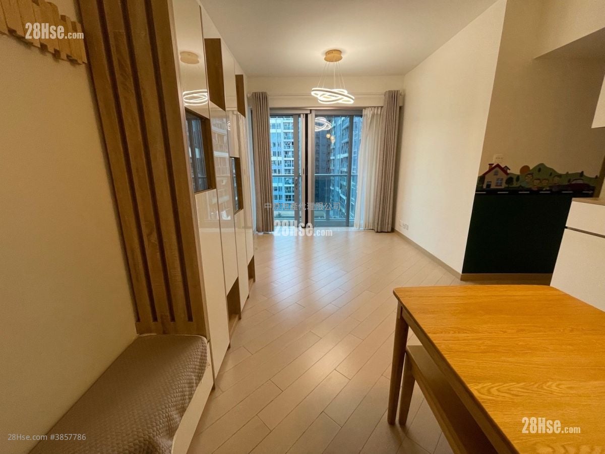 Park Yoho Sell 3 Bedrooms , 1 Bathroom 572 ft²