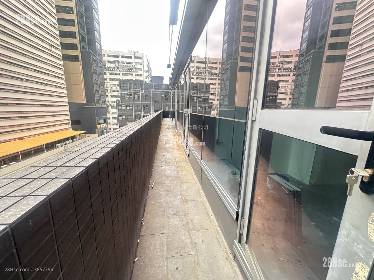 Ceo Tower Rental Studio 56 ft²