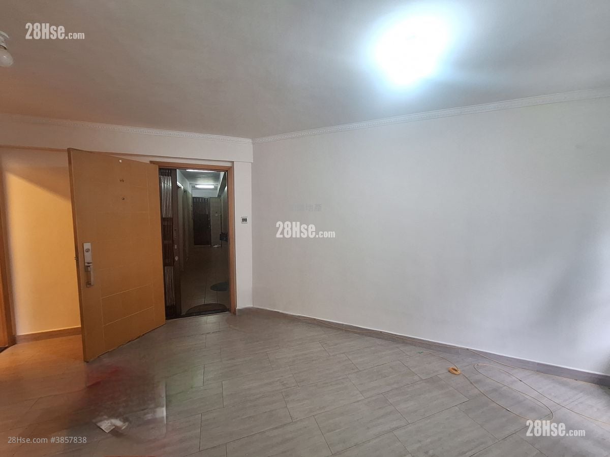 Whampoa Garden Rental 2 Bedrooms , 1 Bathroom 389 ft²