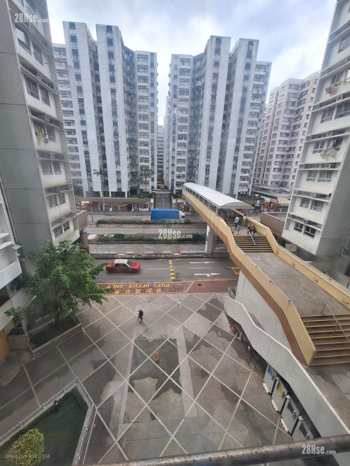 Whampoa Garden Rental 2 Bedrooms , 1 Bathroom 389 ft²