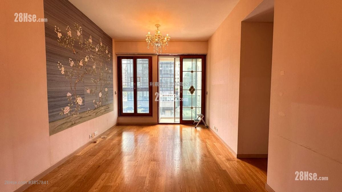 8 Lasalle Sell 3 Bedrooms , 2 Bathrooms 1,023 ft²