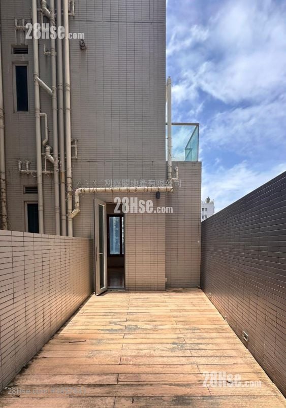 8 Lasalle Sell 3 Bedrooms , 2 Bathrooms 1,023 ft²