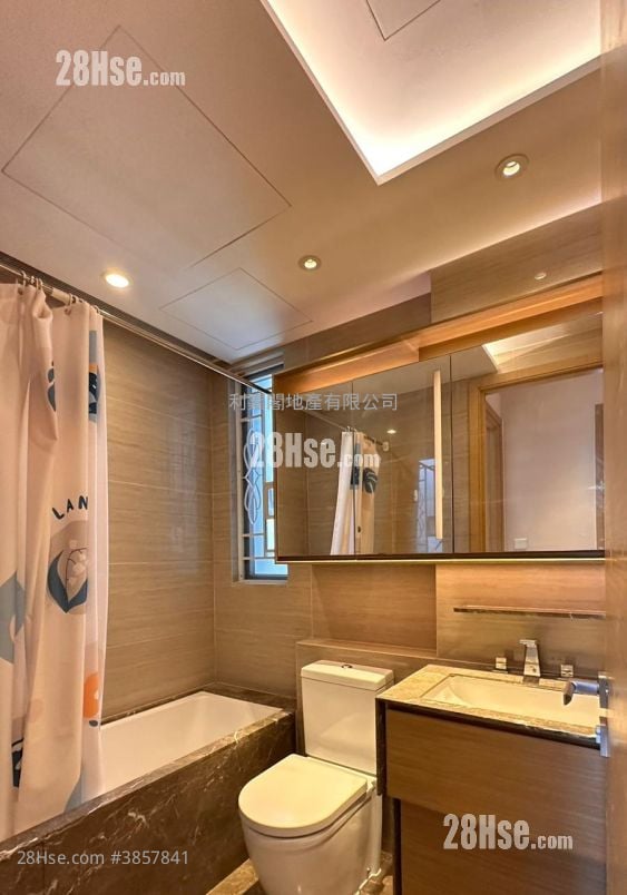 8 Lasalle Sell 3 Bedrooms , 2 Bathrooms 1,023 ft²