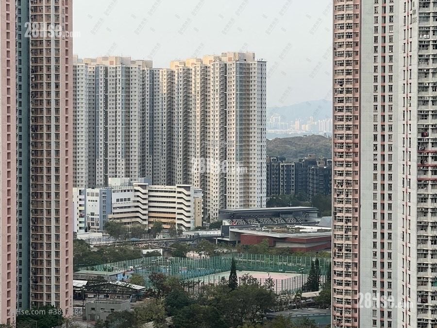 Yoho West Sell 2 Bedrooms 441 ft²