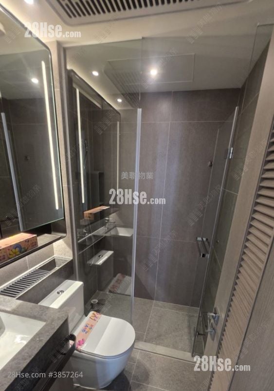Novo Land Sell 2 Bedrooms , 1 Bathroom 445 ft²