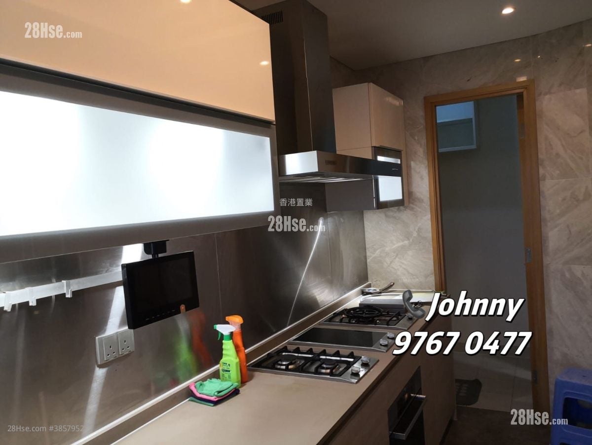 Grand Austin Rental 4 Bedrooms , 2 Bathrooms 1,282 ft²