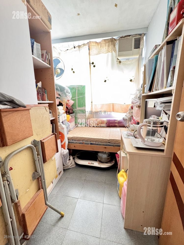 凤德邨 售盘 3 房 , 1 浴室 489 平方尺
