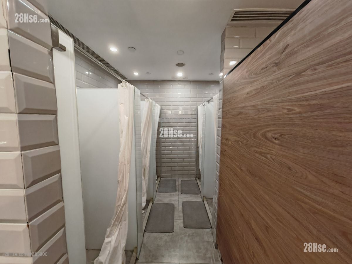 利東大廈 租盤 2 廁所