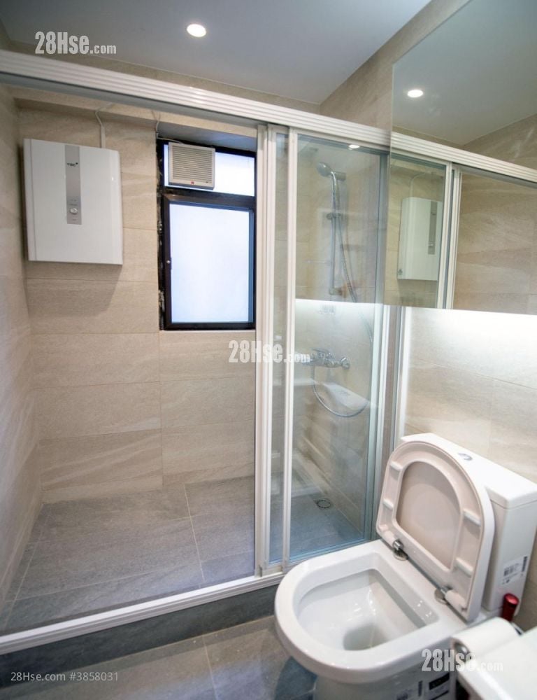 bathroom: Lyton Building Rental 2 Bedrooms , 1 Bathroom 400 ft²