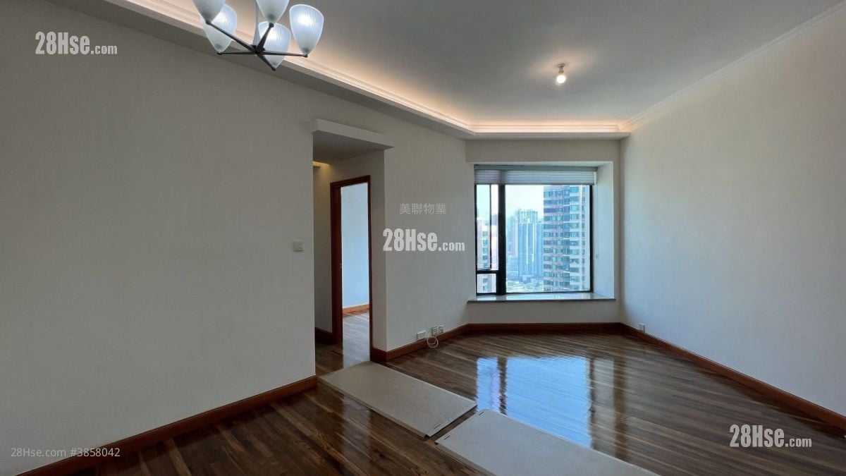 Villa Esplanada Sell 3 Bedrooms , 2 Bathrooms 666 ft²