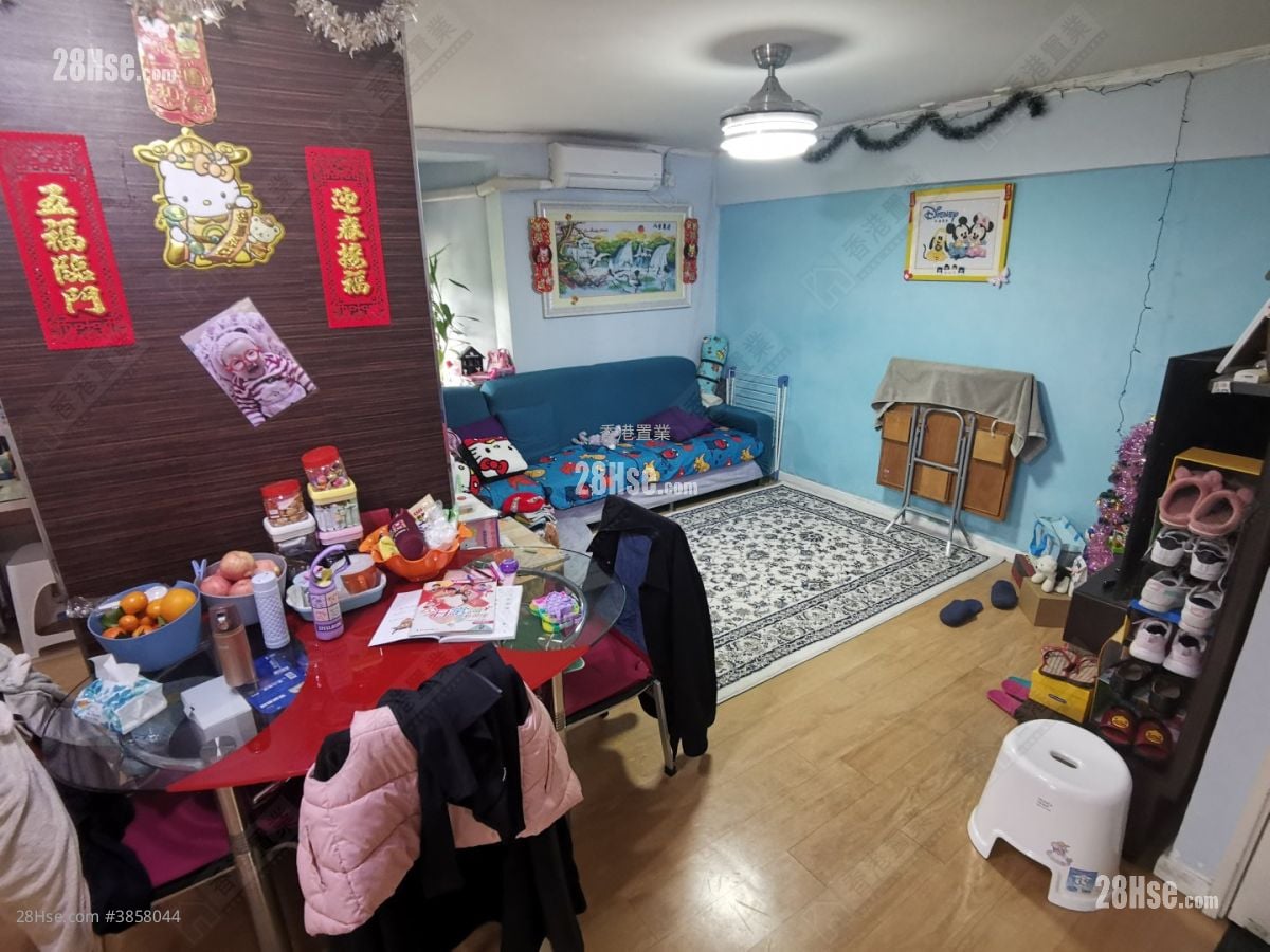 景林邨 售盤 3 房 , 1 浴室 531 平方呎
