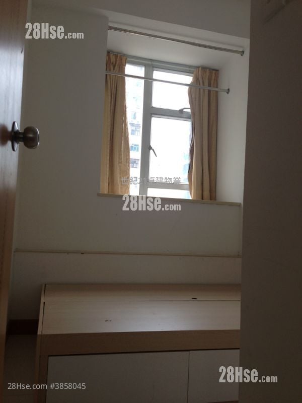 Shun Fai Building Sell 2 Bedrooms , 1 Bathroom 276 ft²