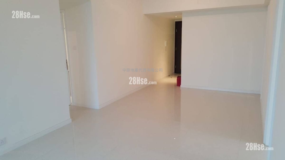 Hemera Sell 3 Bedrooms , 2 Bathrooms 819 ft²