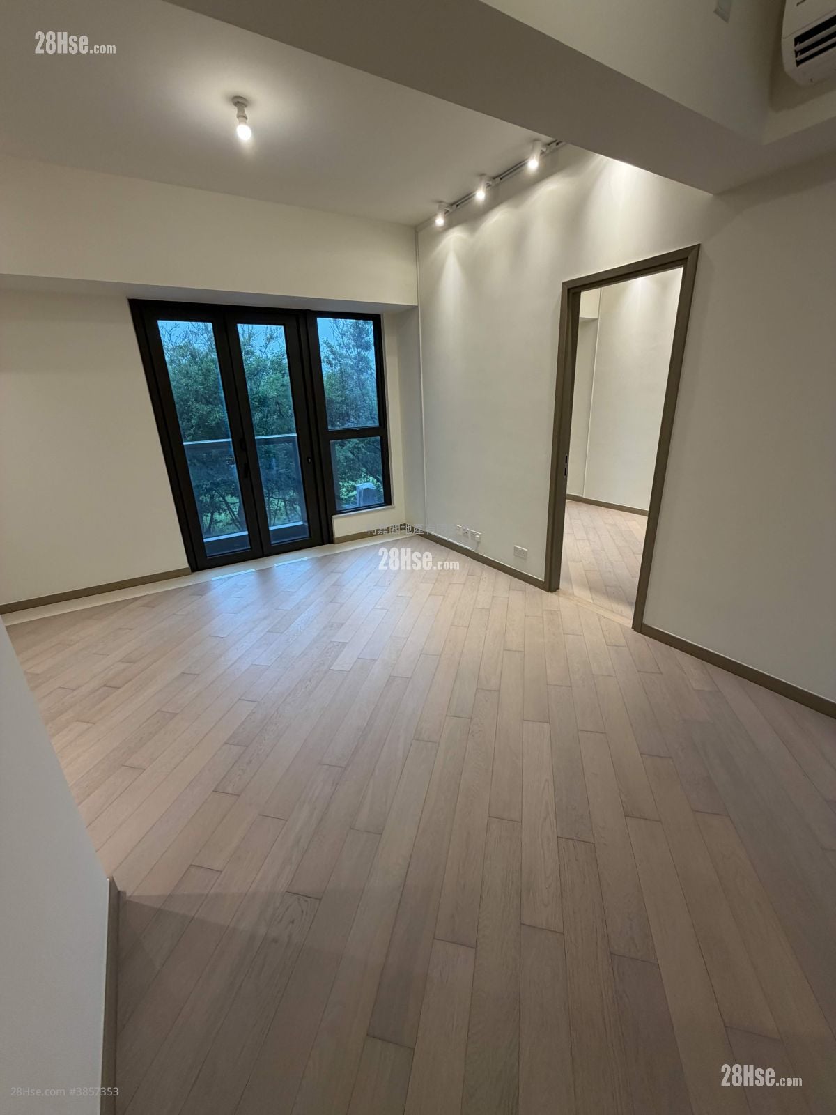 Wetland Seasons Bay 售盤 4 房 757 平方呎