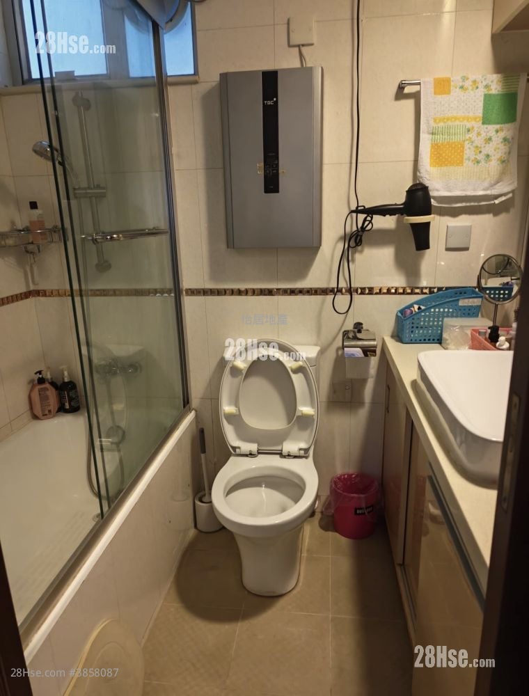 Taikoo Shing Sell 593 ft²