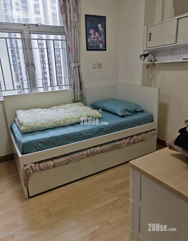 Taikoo Shing Sell 593 ft²