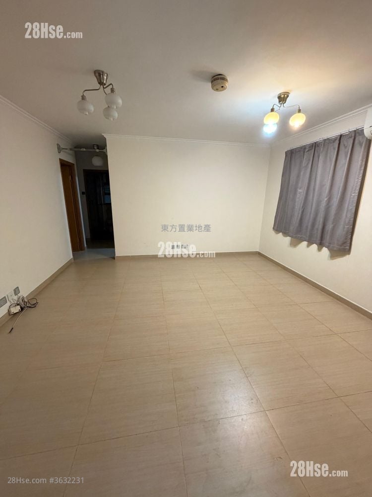 Village Rental 3 Bedrooms , 1 Bathroom 700 ft²