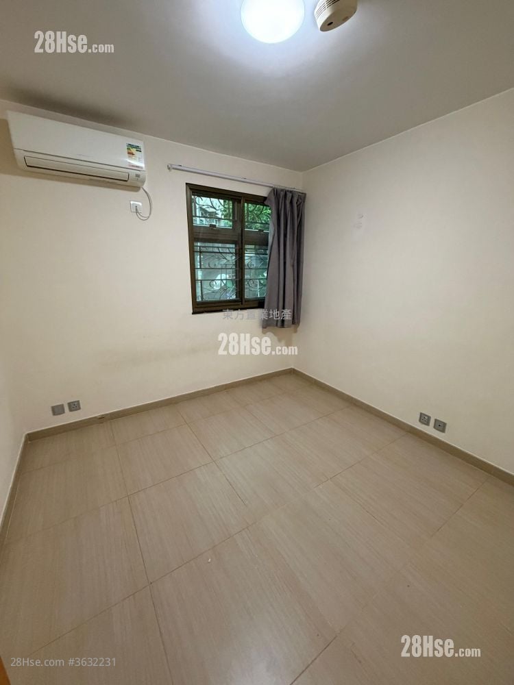 Village Rental 3 Bedrooms , 1 Bathroom 700 ft²