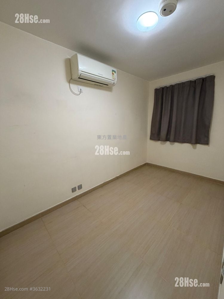 Village Rental 3 Bedrooms , 1 Bathroom 700 ft²