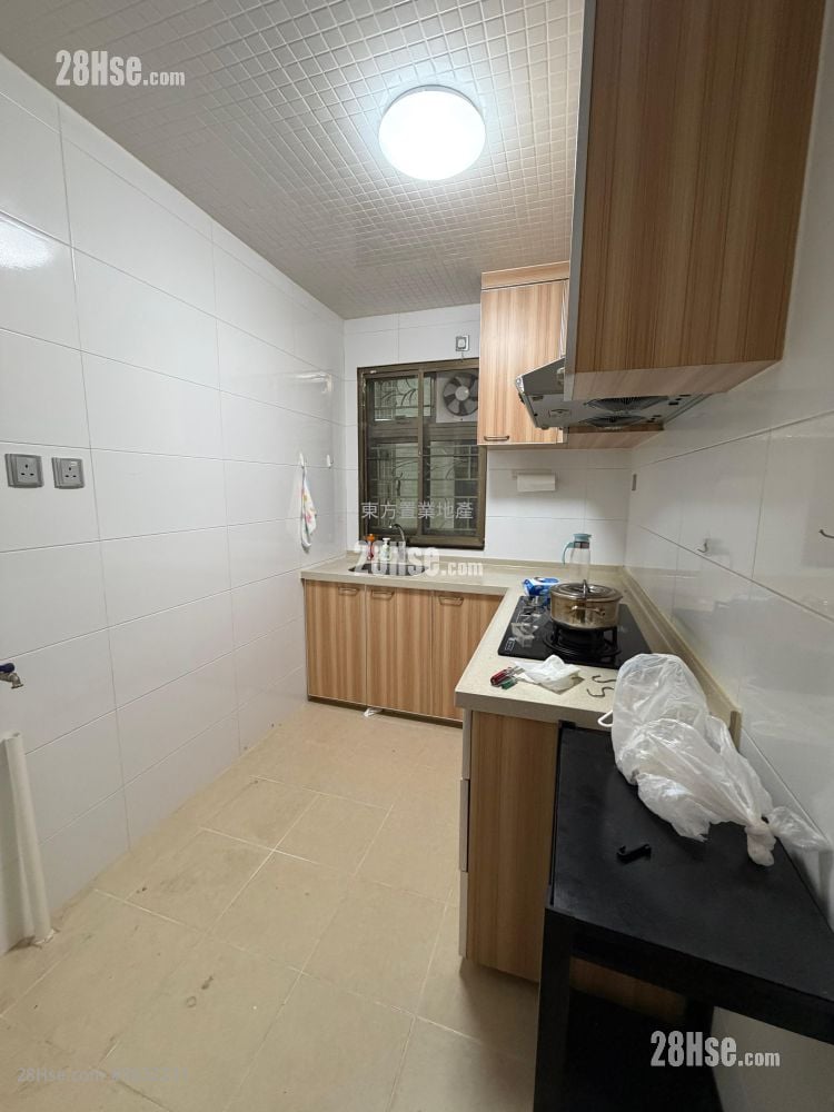 Village Rental 3 Bedrooms , 1 Bathroom 700 ft²