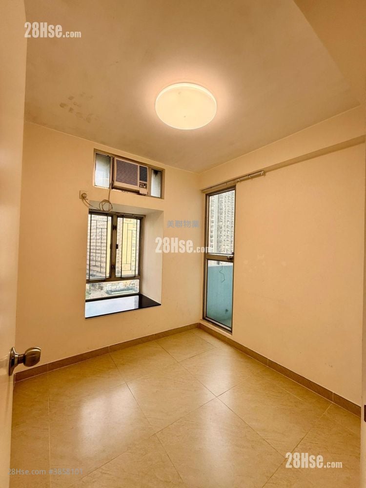Greenfield Garden Rental 2 Bedrooms , 1 Bathroom 451 ft²