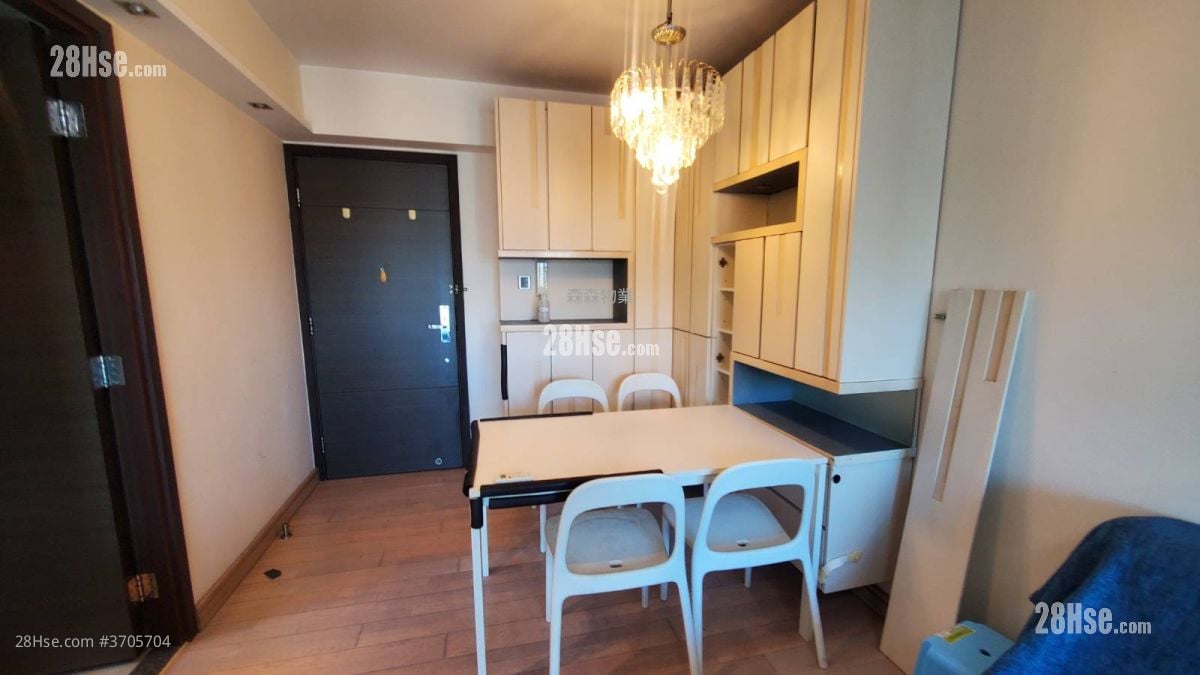 Grand Promenade Rental 2 Bedrooms , 1 Bathroom 498 ft²