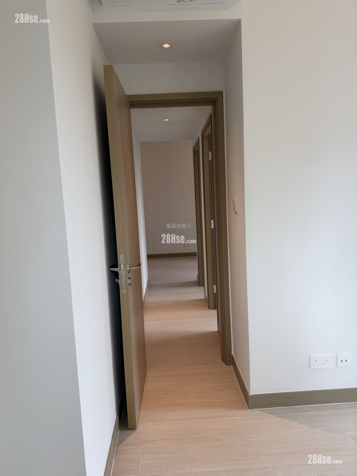Chill Residence Rental 589 ft²