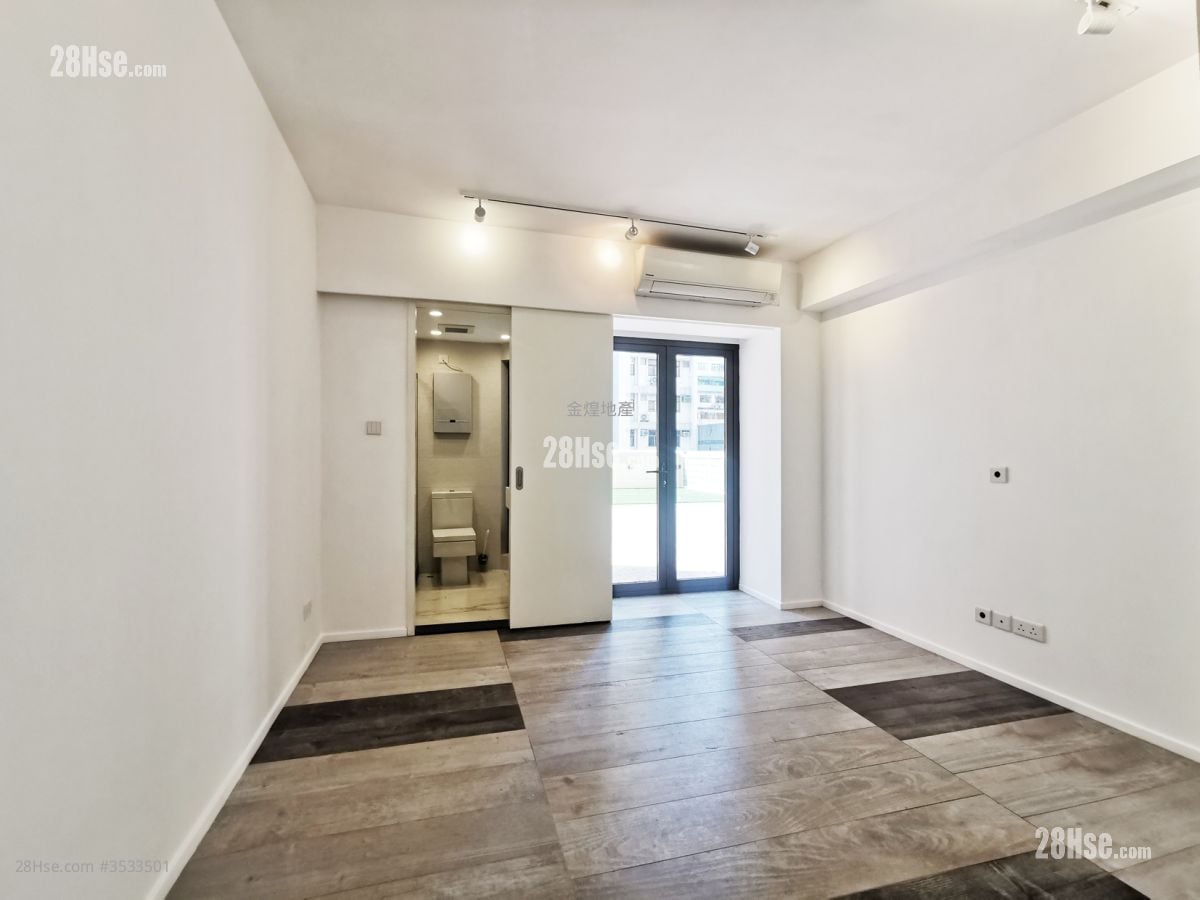 Way Man Court Rental 2 Bedrooms , 2 Bathrooms 952 ft²