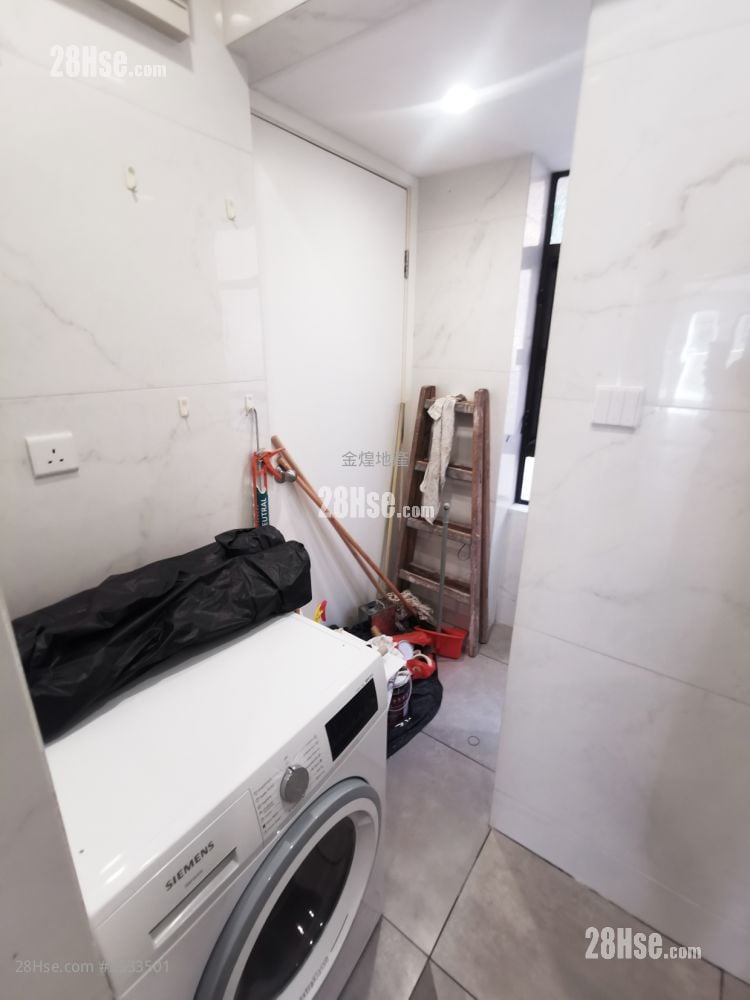 Way Man Court Rental 2 Bedrooms , 2 Bathrooms 952 ft²