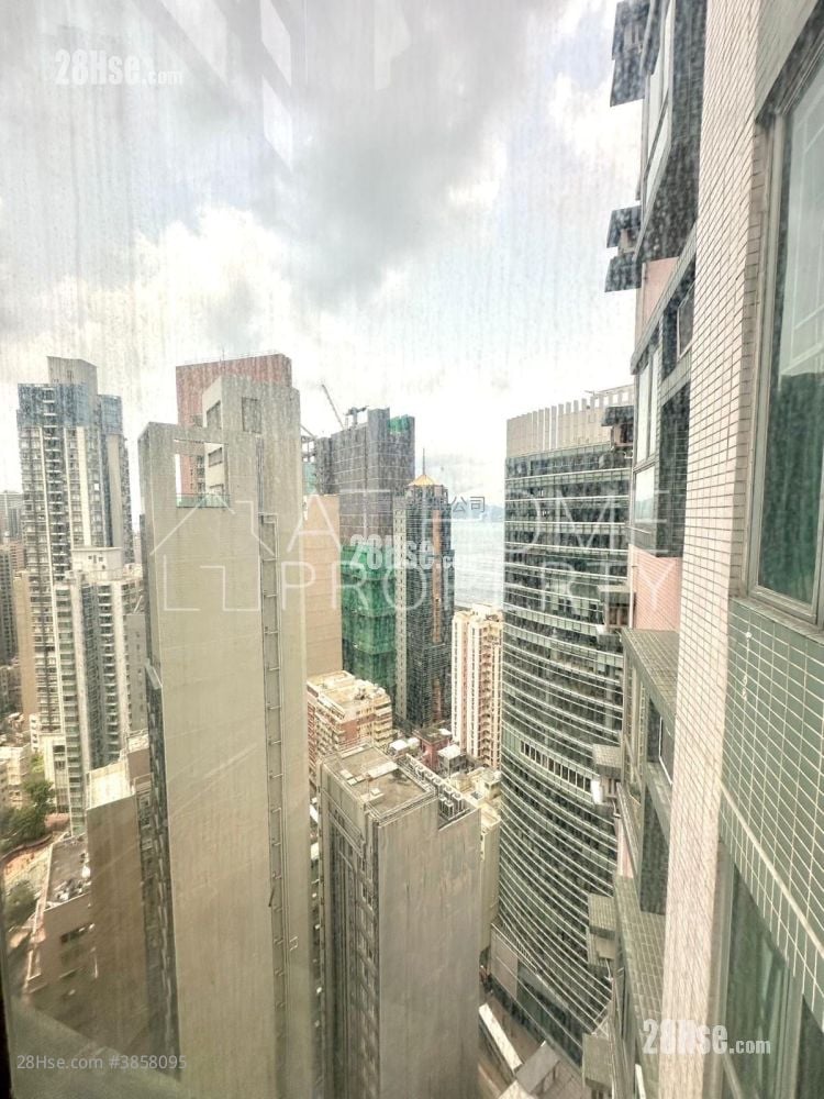 Queen's Terrace Rental 2 Bedrooms , 1 Bathroom 411 ft²