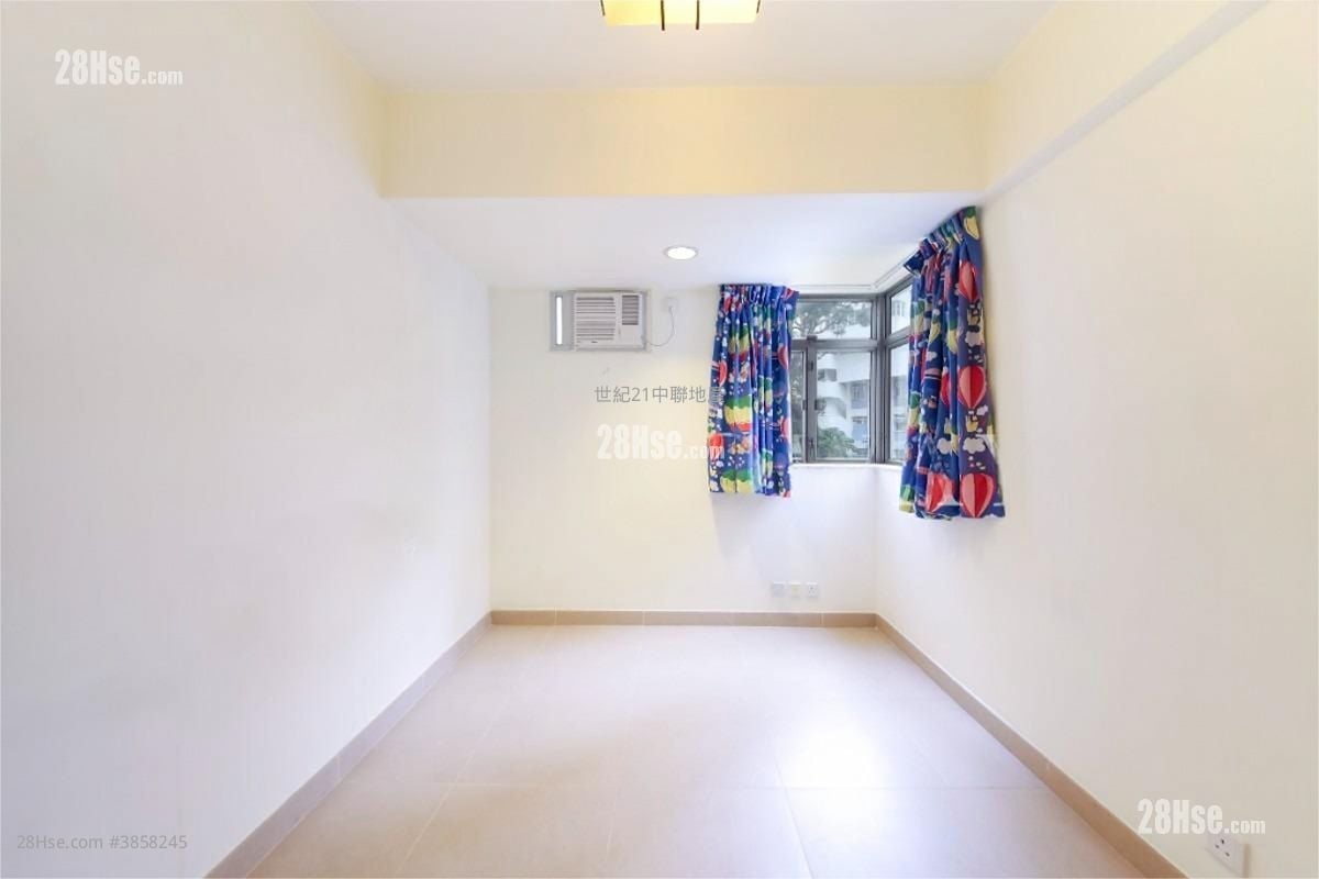 Bonham Crest Rental 2 Bedrooms , 1 Bathroom 555 ft²