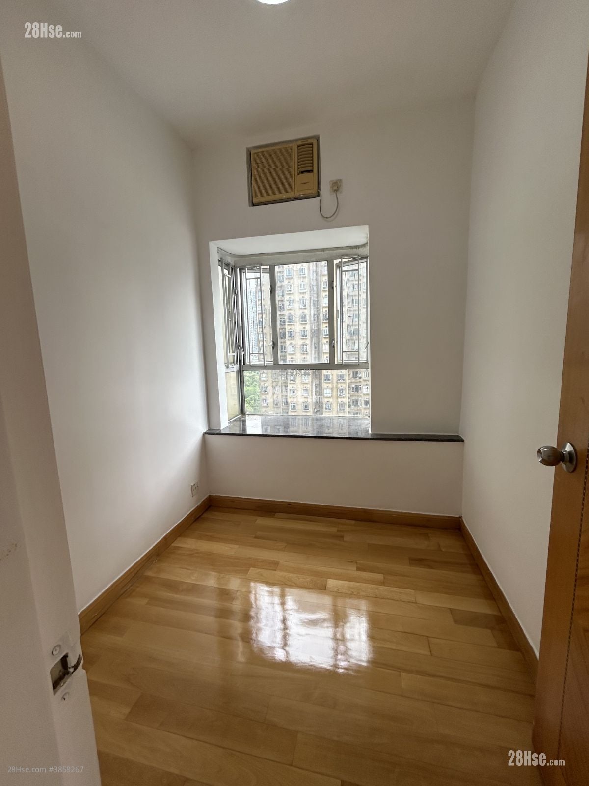 Tsing Yi Garden Rental 547 ft²