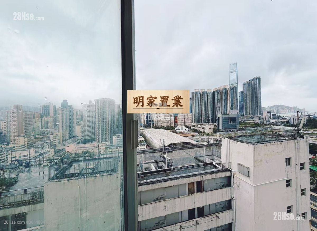 Hayon Building Rental 2 Bedrooms , 1 Bathroom 251 ft²