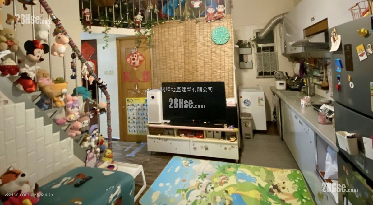 新辉大厦 售盘 3 房 , 1 浴室 475 平方尺