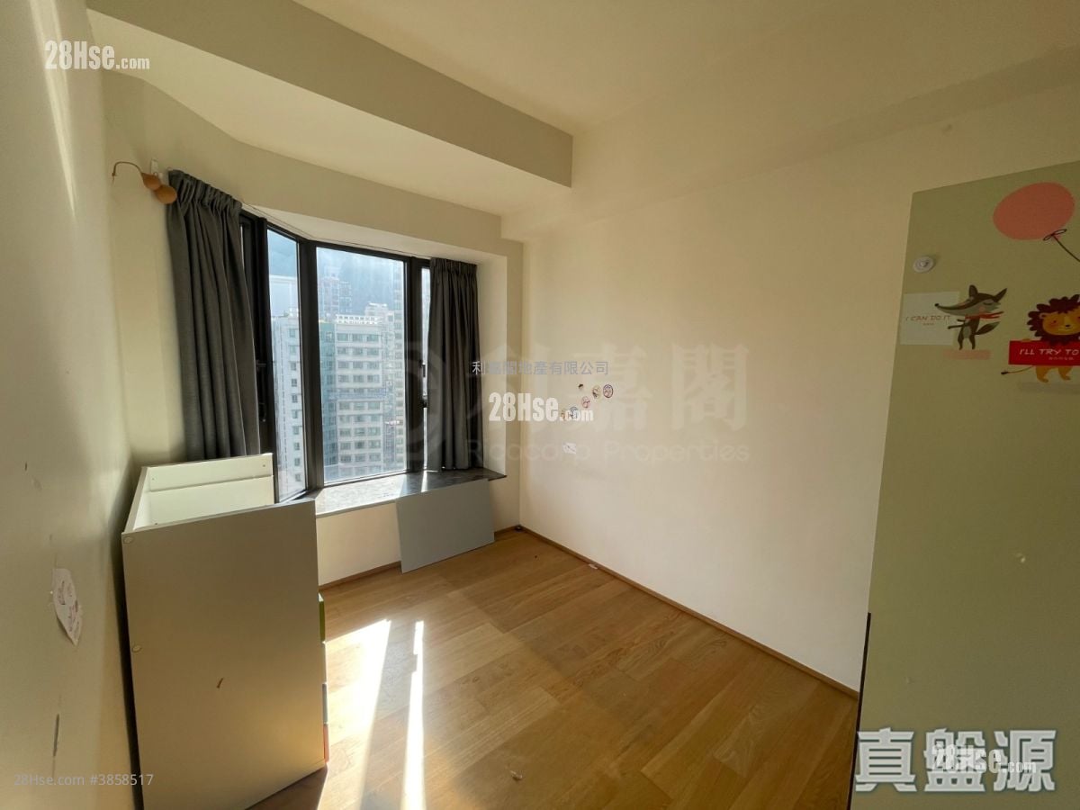 Alassio Sell 2 Bedrooms , 2 Bathrooms 1,010 ft²