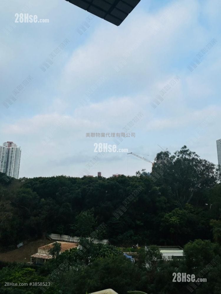 8 Royal Green Sell 3 Bedrooms 661 ft²